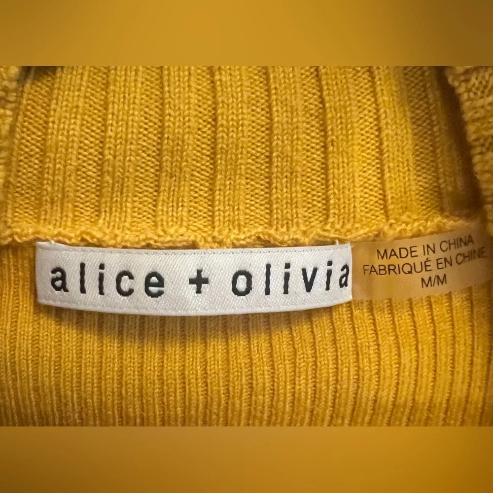 Alice + Olivia Senaida Cropped Mock Neck Jewel Tone Yellow Ribbed Sweater- Sz M - Picture 3 of 7